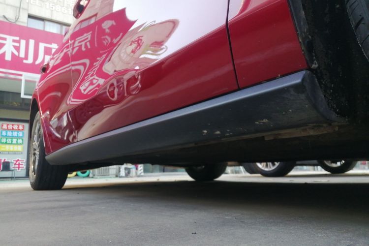 福特 福克斯 2022款 三厢 EcoBoost 180 自动竞速版局部细节9001