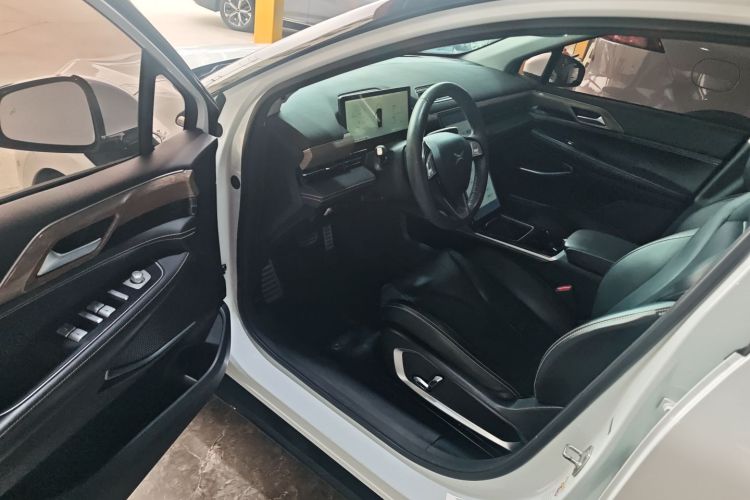 小鹏P5 2021款 550P中控内饰20