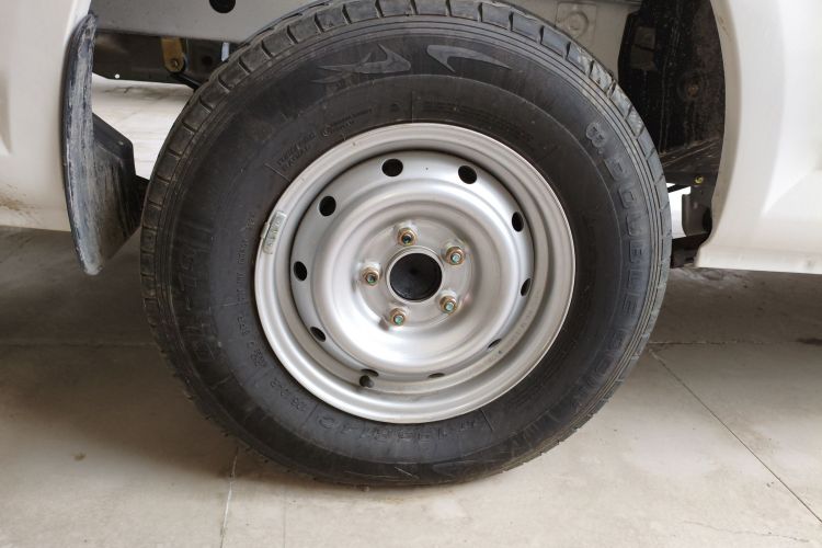 福田 时代EV6 2023款 快慢充版车身外观6008