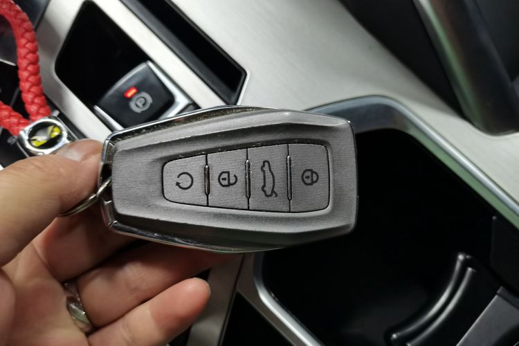 吉利汽车 缤越 2020款 PRO 260T DCT骑士中控内饰11