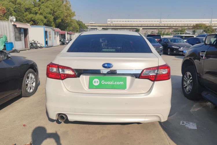 斯巴鲁 力狮 2016款 2.5i 全驱荣耀版车身外观6004