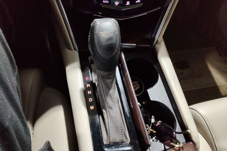 凯迪拉克XTS 2017款 28T 技术型局部细节18