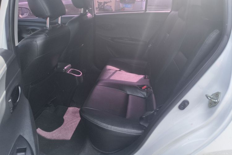 丰田 YARiS L 致炫 2019款 1.5E CVT魅动版 国VI中控内饰21