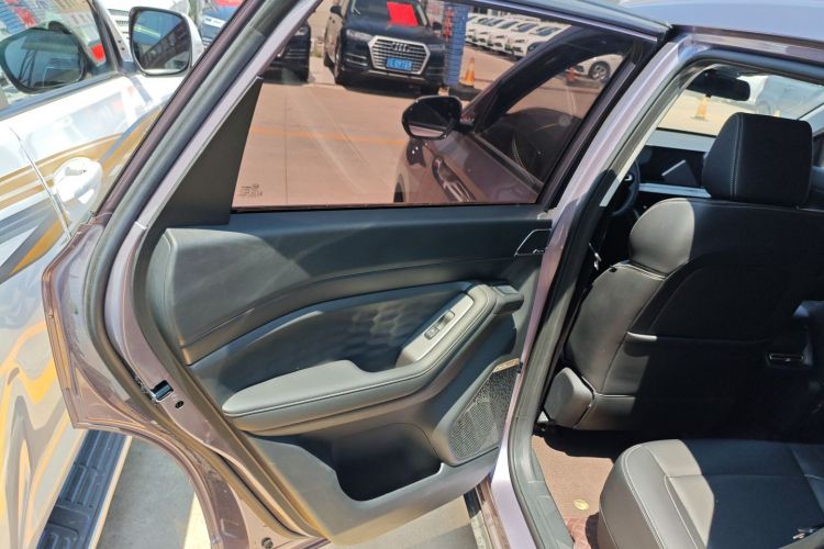 五菱汽车 五菱星云 2023款 2.0L DHT 旗舰版中控内饰49