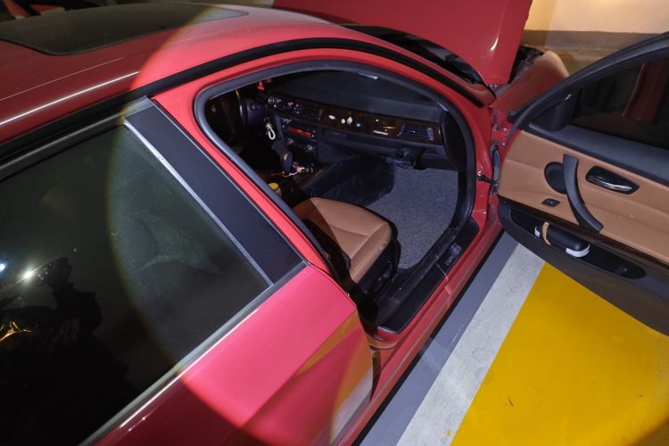 宝马3系 2011款 320i 时尚型局部细节9005