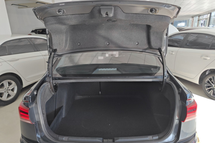 大众 宝来 2021款 1.5L 手动时尚智联版机舱底盘23