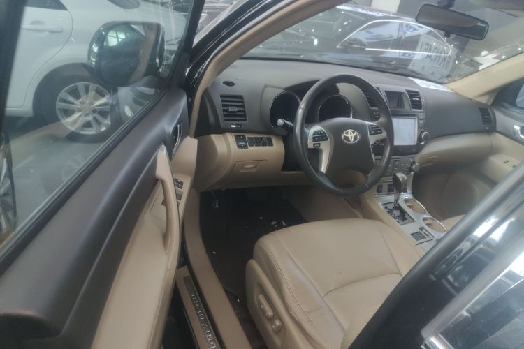 丰田 汉兰达 2012款 2.7L 两驱7座豪华版中控内饰7003