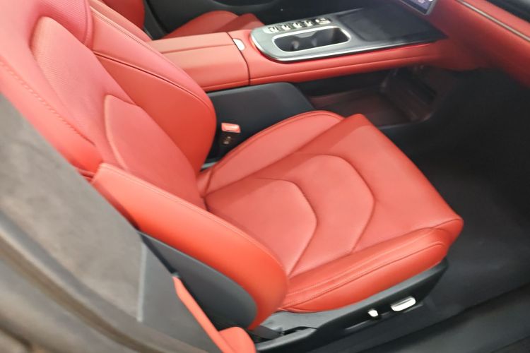 小米汽车 小米SU7 2024款 四驱超长续航高阶智驾Max版局部细节41