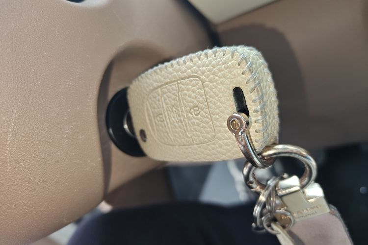 五菱汽车 宏光MINIEV 2025款 四门版 进阶款中控内饰11