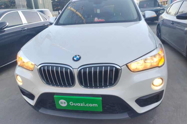 宝马X1 2018款 sDrive18Li 时尚型车身外观2