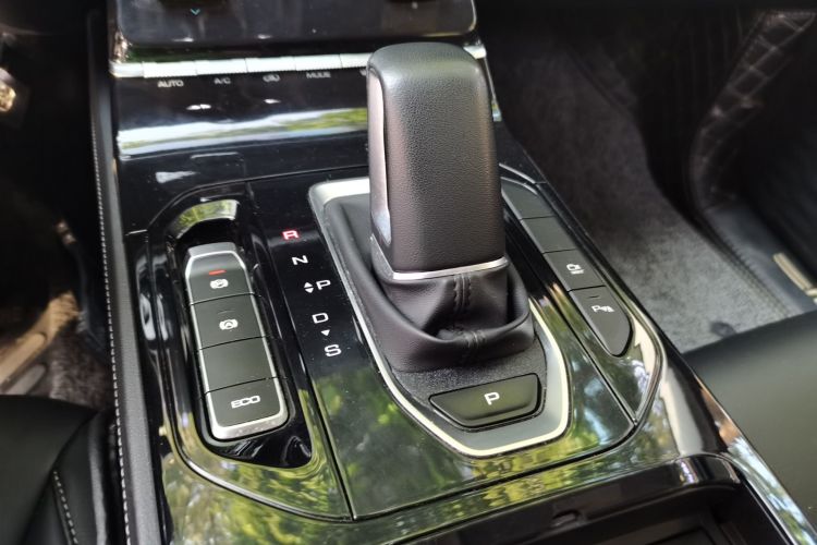 五菱汽车 五菱凯捷 2020款 1.5T CVT旗舰型中控内饰18