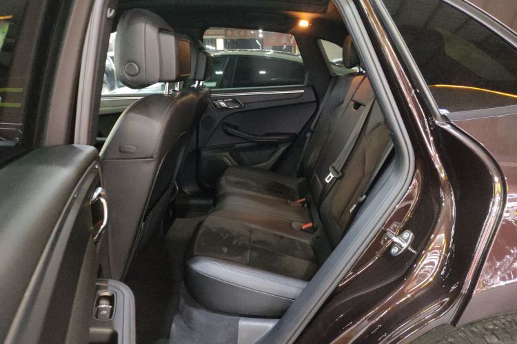 保时捷 2020款 Macan 2.0T中控内饰21