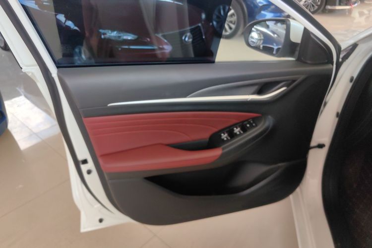 长安 逸动 2021款 PLUS 蓝鲸NE 1.4T GDI DCT旗舰型中控内饰47