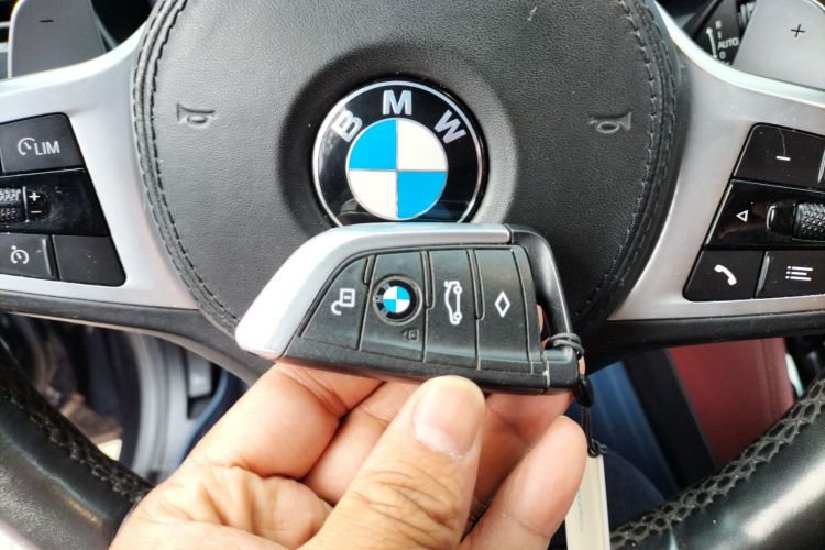 宝马X4 2020款 xDrive25i M运动套装中控内饰11