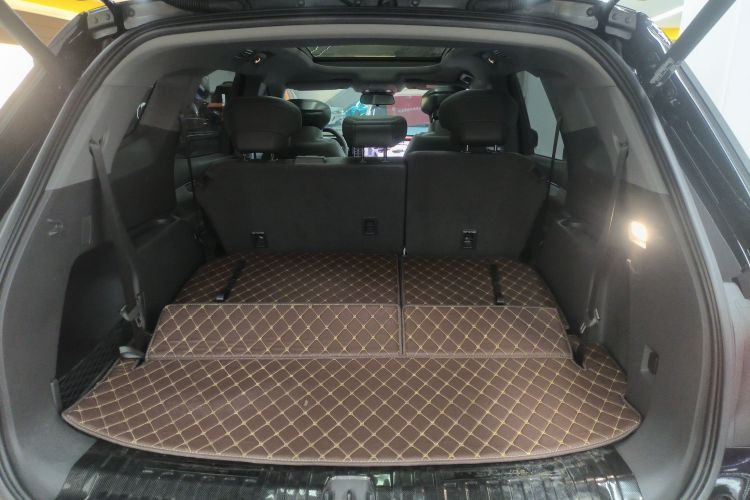 福特 2023款 锐界L 2.0T EcoBoost 两驱七座豪华型机舱底盘23