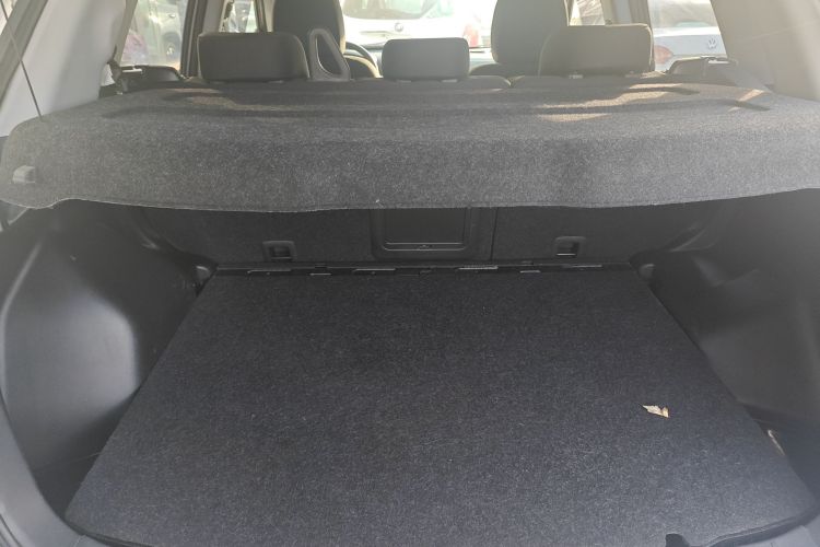 三菱 劲炫ASX 2013款 2.0L CVT两驱精英版机舱底盘23