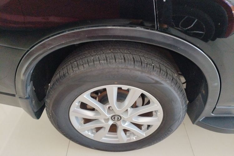 日产 奇骏 2017款 2.0L CVT舒适版 2WD车身外观6008