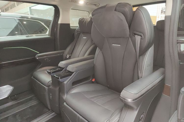 红旗HQ9 PHEV 2024款 2.0T 四驱豪华版中控内饰7004