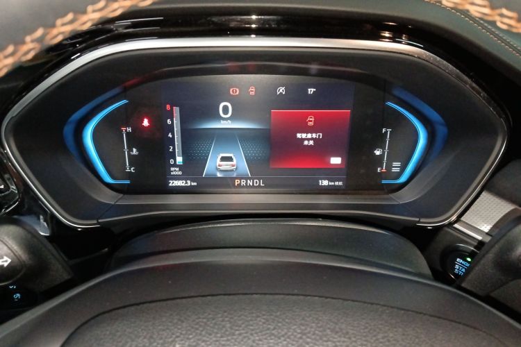 福特 福克斯 2022款 三厢 EcoBoost 180 自动竞速版中控内饰14