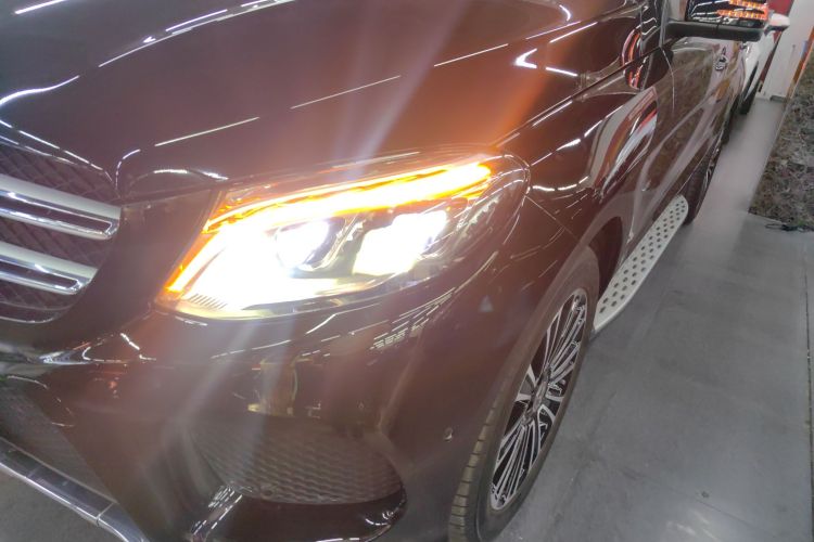 奔驰GLE 2019款 GLE 400 4MATIC 臻藏版局部细节36