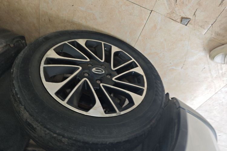 广汽传祺 传祺GS4 2017款 235T G-DCT两驱精英版车身外观6002