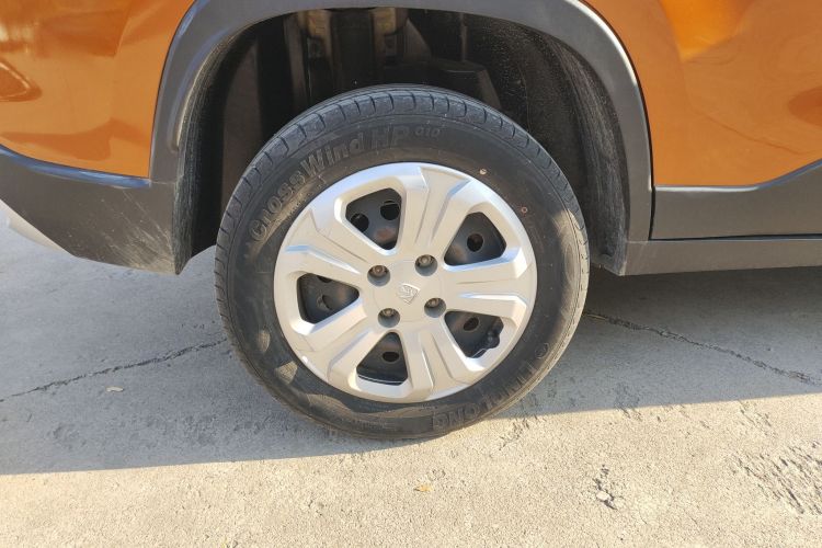 宝骏510 2017款 1.5L 手动舒适型车身外观6008