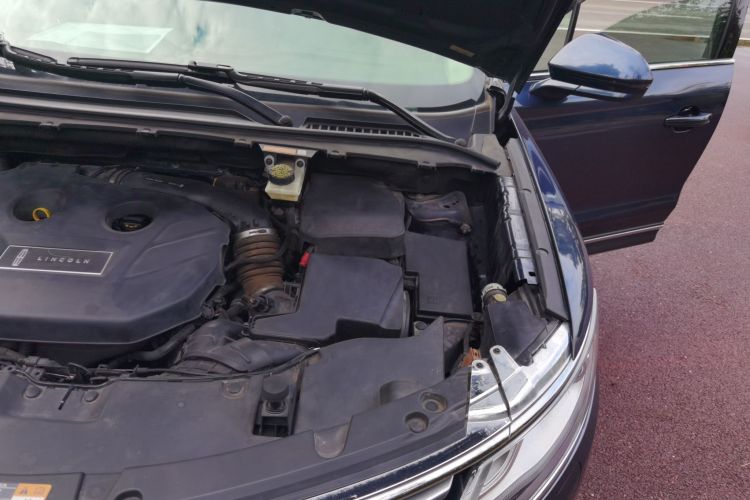 林肯MKC 2017款 2.0T 四驱尊雅版局部细节9007