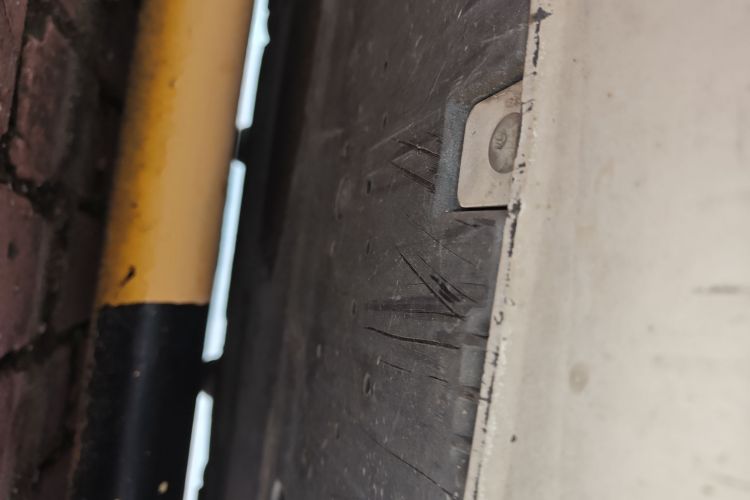 奥迪A4L 2013款 35 TFSI 自动标准型局部细节9008