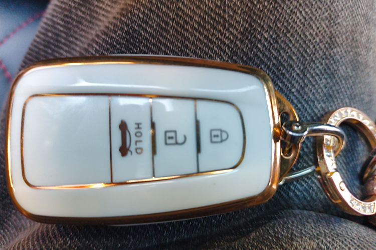 丰田 亚洲狮 2021款 2.0L 进取版中控内饰11