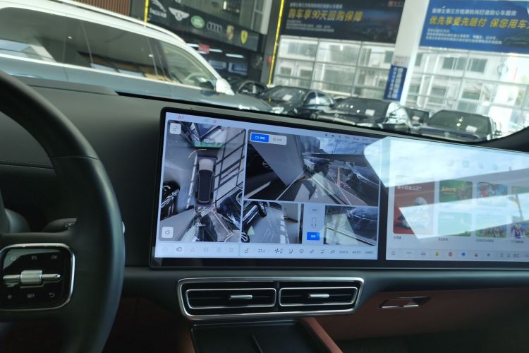 理想汽车 理想L9 2022款 Max中控内饰16
