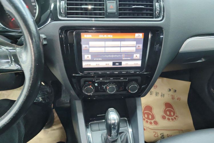 大众 速腾 2015款 1.6L 自动舒适型中控内饰16