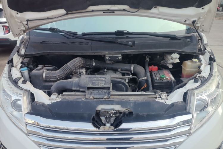 江汽集团 瑞风M5 2016款 2.0T 汽油自动公务版机舱底盘24