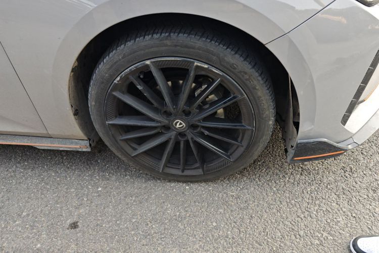 长安UNI-V 2023款 1.5T 运动版车身外观6007