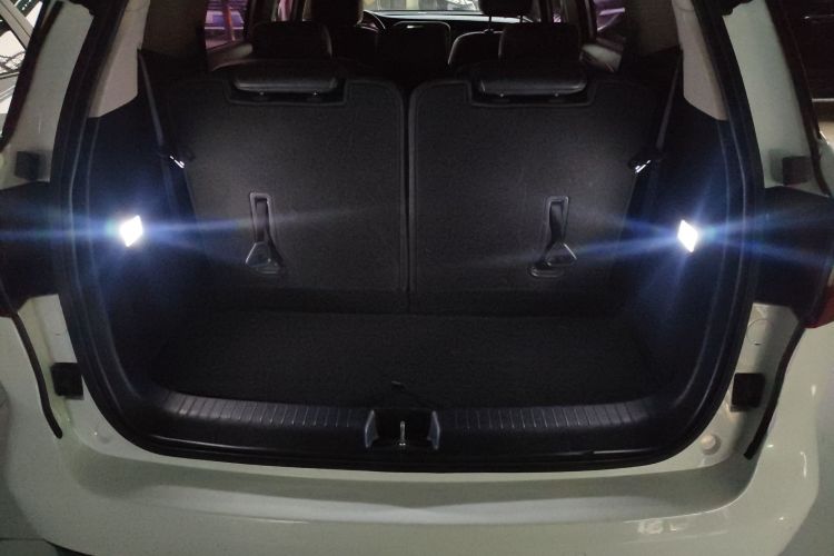 比亚迪 宋MAX 2017款 1.5T 自动智联精英型 7座局部细节23