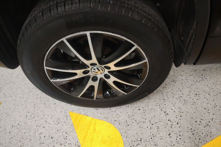 大众 途观 2015款 1.8TSI 自动两驱豪华型车身外观6003