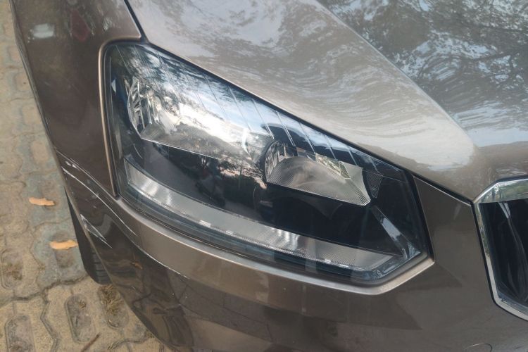 斯柯达 Yeti 2017款 TSI280 DSG前行版车身外观8