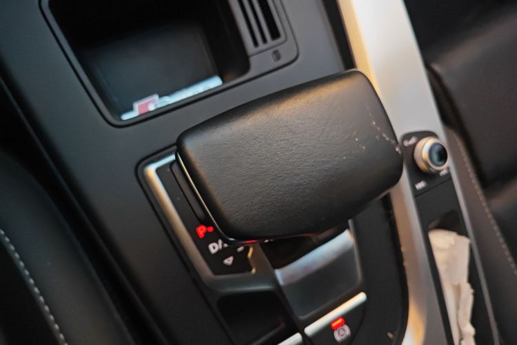 奥迪A4L 2022款 40 TFSI 时尚动感型中控内饰18