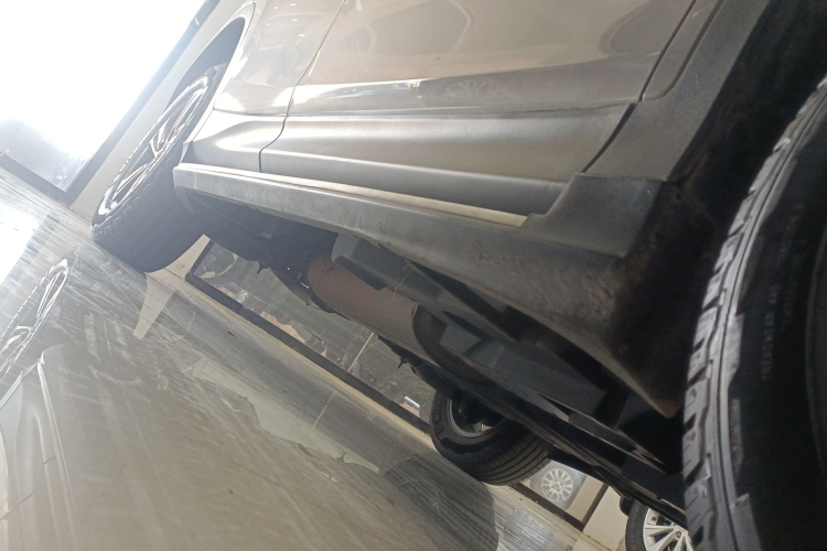 丰田 RAV4荣放 2015款 2.0L CVT两驱风尚版局部细节9001