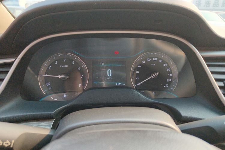 别克 英朗 2016款 15N 手动精英型中控内饰14