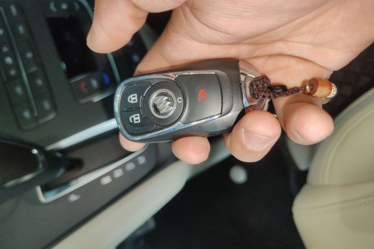 别克GL8 2018款 ES 28T 舒适型 国VI中控内饰11