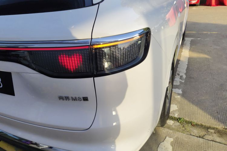 鸿蒙智行 问界M8 2025款 纯电 Max+ 五座长续航版车身外观6006