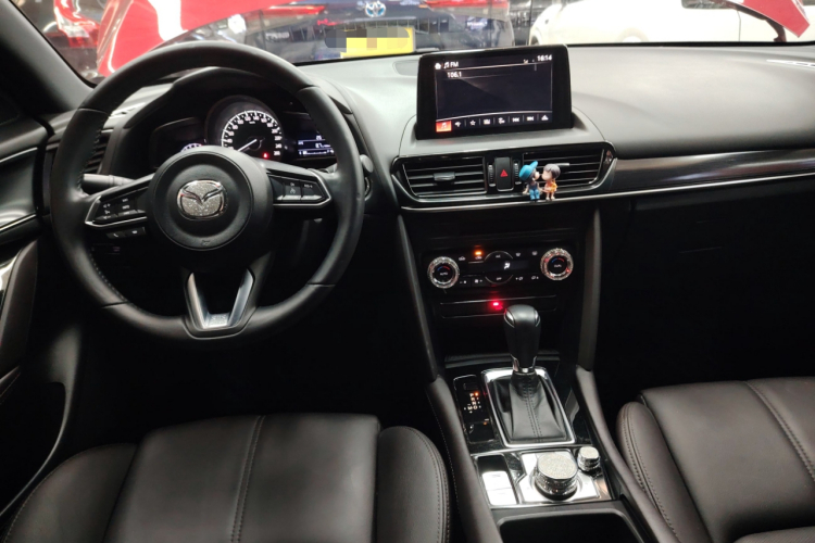 马自达CX-4 2020款 2.5L 自动两驱蓝天驾趣版中控内饰7002