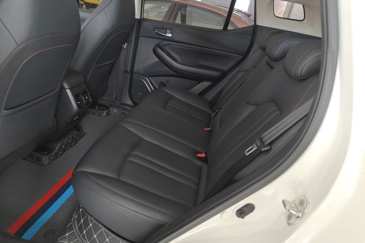 广汽传祺 传祺GS4 2020款 270T 自动精英科技版中控内饰21