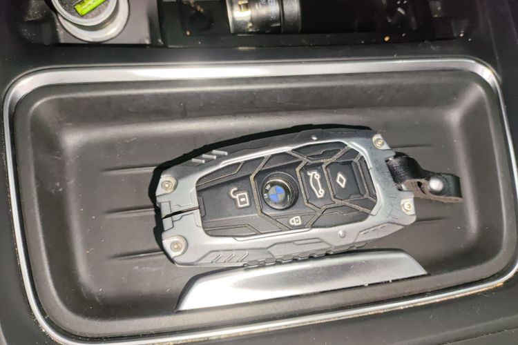 宝马3系 2014款 320Li 时尚型中控内饰11