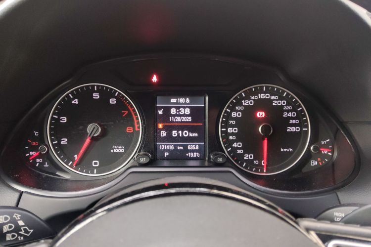 奥迪Q5 2016款 40 TFSI 舒适型中控内饰14