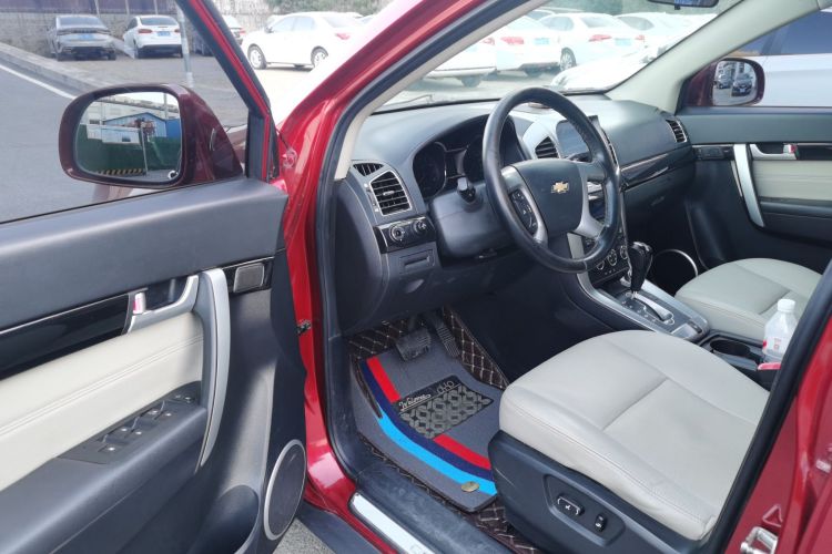 雪佛兰 科帕奇 2015款 2.4L 两驱城市版 7座中控内饰20