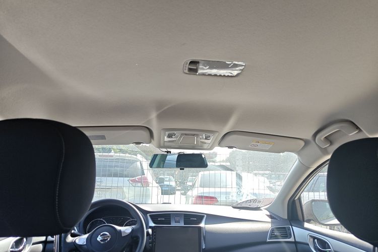 日产 轩逸 2024款 经典 1.6XE CVT舒适版中控内饰22