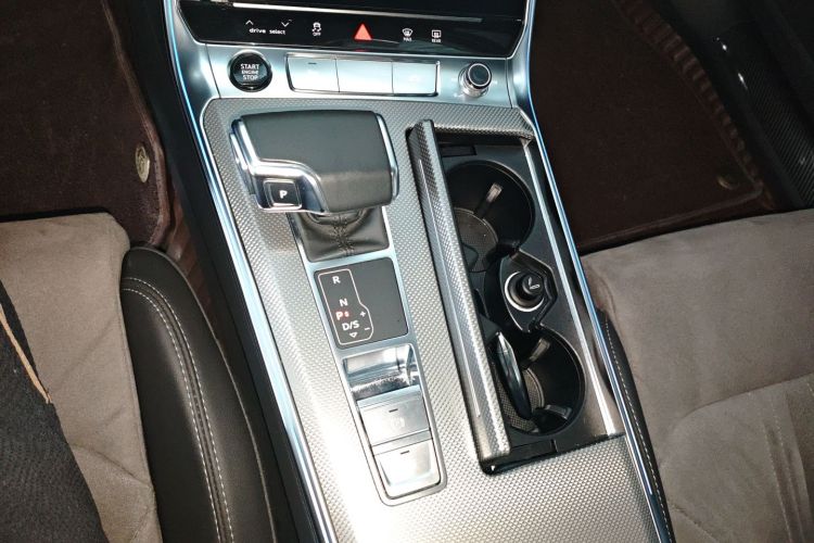 奥迪A6L 2023款 40 TFSI 豪华动感型局部细节18