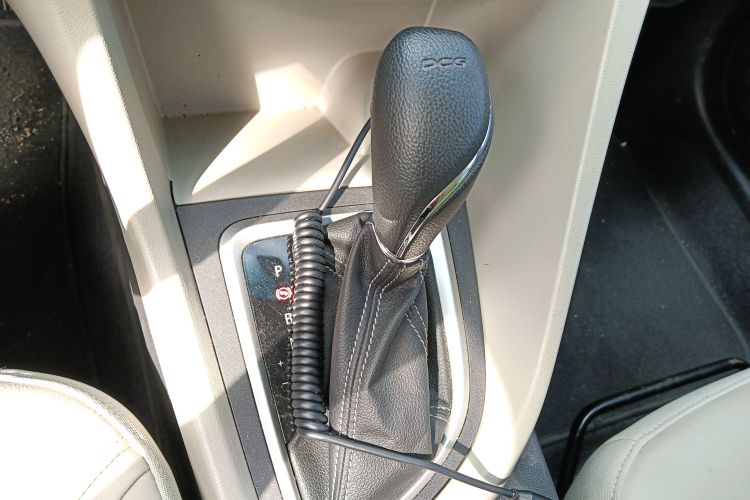 别克 英朗 2018款 15T 双离合精英型 国V中控内饰18