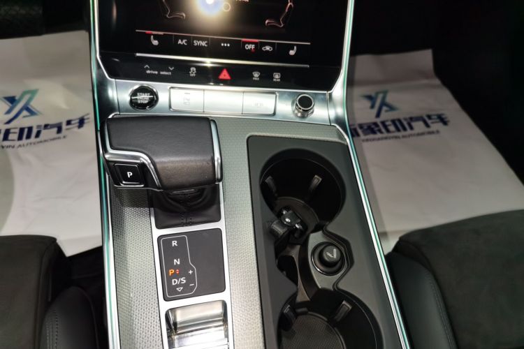 奥迪A6(进口) 2021款 allroad quattro 探索家 55 TFSI 尊享越野型中控内饰18